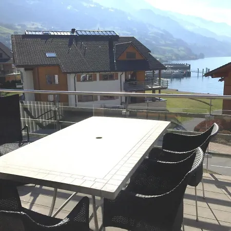Holidays - Marina Walensee 公寓式酒店