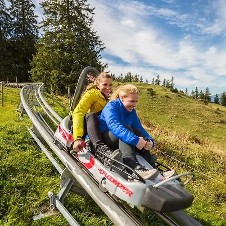 Holidays - Marina Walensee 公寓式酒店